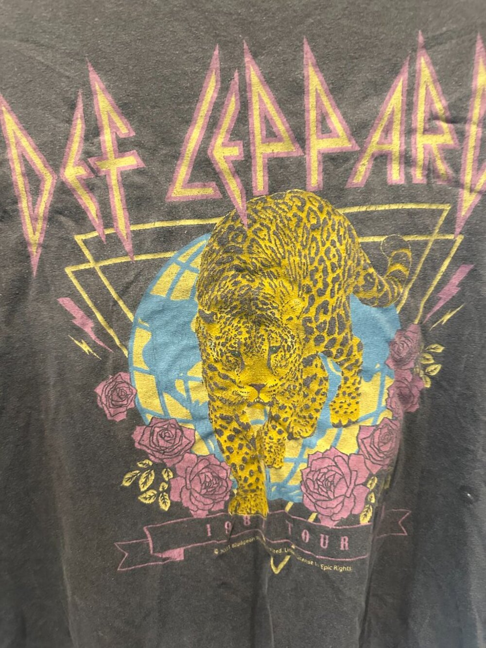 Vinyl Icons Def Leppard 1983 Tour Graphic Band T-Shirt - Picture 3 of 4